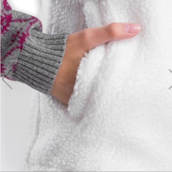 Napapijri TURSI Antarctic Research Program Logo - Picture 7 of 10